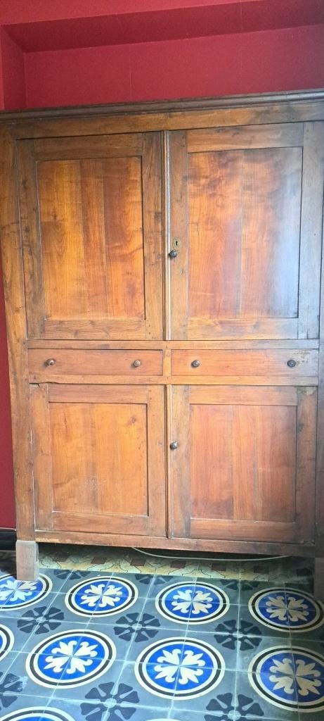 Belle Armoire ancienne, Antiquités & Art, Antiquités | Meubles | Armoires, Enlèvement