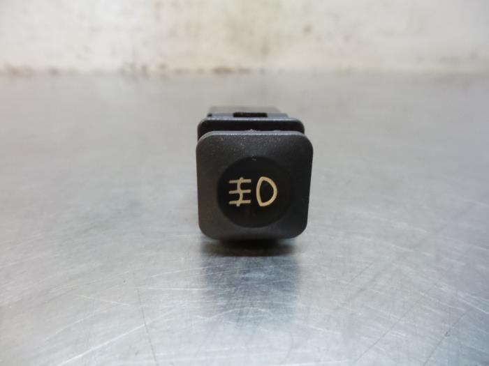 Commutateur feu antibrouillard d'un Maserati Biturbo, Autos : Pièces & Accessoires, Tableau de bord & Interrupteurs, Maserati