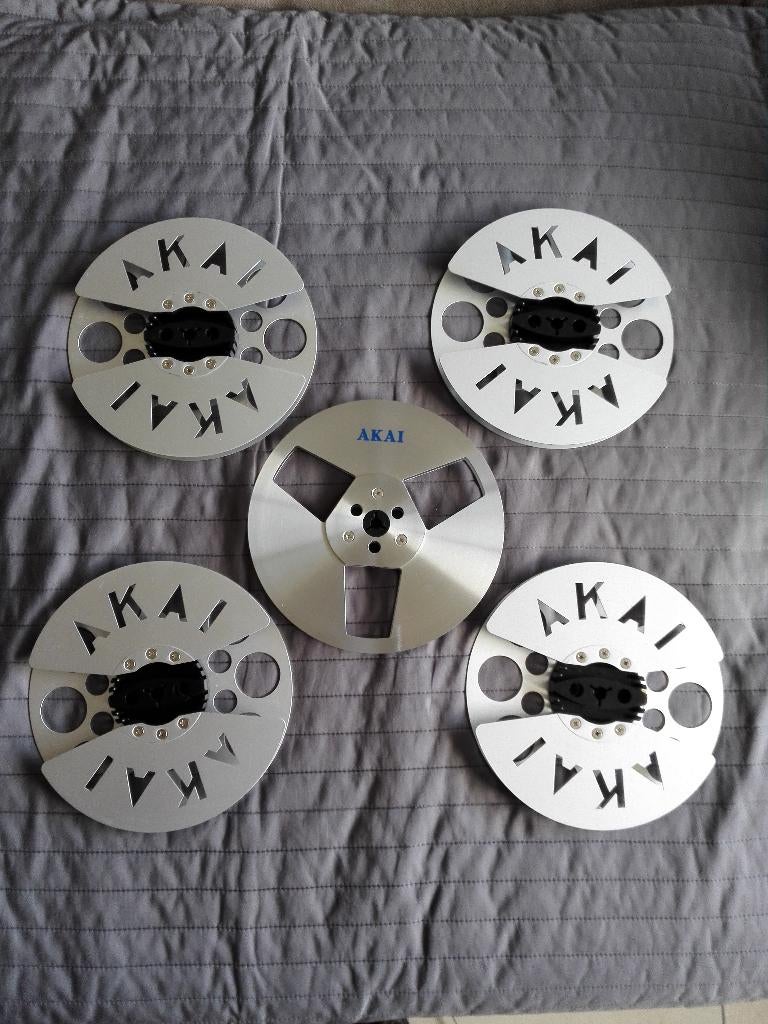 AKAI lege metal 18 cm spoelen in perfecte staat/5stuks/, Audio, Tv en Foto, Ophalen, Bandrecorder