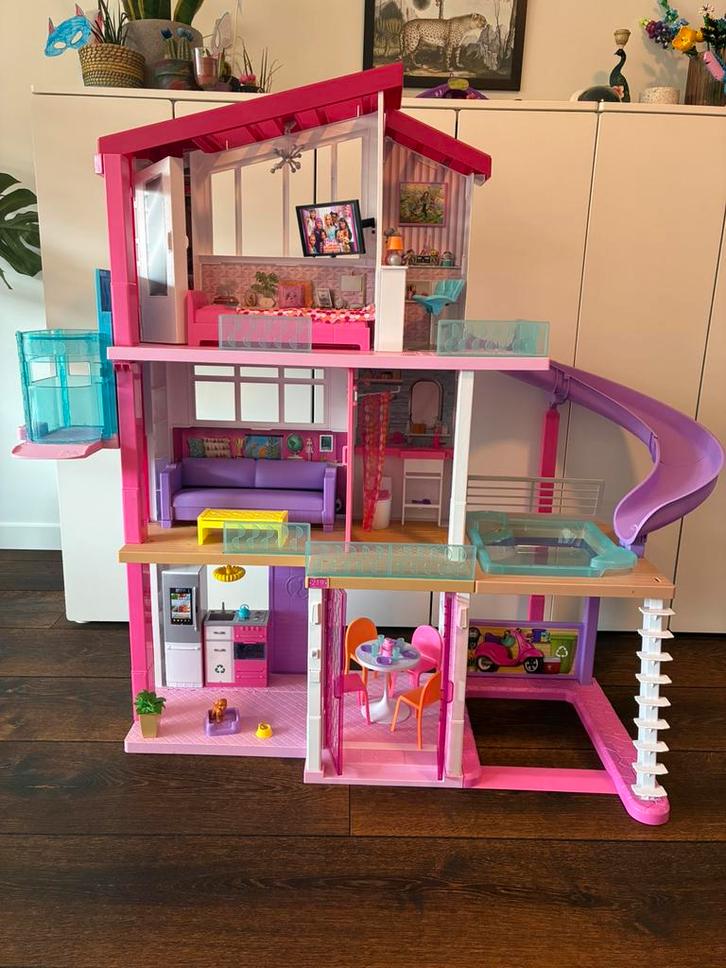 Barbie Droom huis groot met 2 wagens en pop NIEUW!, Kinderen en Baby's, Speelgoed | Poppenhuizen, Nieuw, Poppenhuis, Ophalen