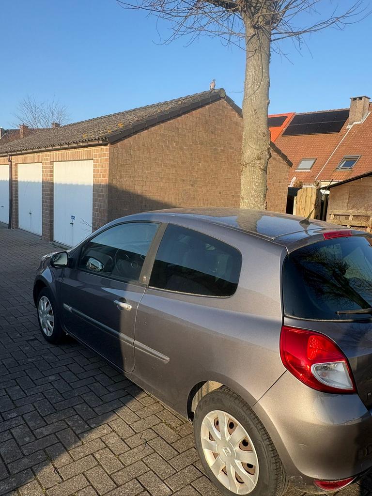 Renault Clio 3 Ice Watch – 1.2 benzine – 2011 – TOP STAAT, Auto's, Renault, Voorwielaandrijving, Euro 5, Zwart, Cabriolet