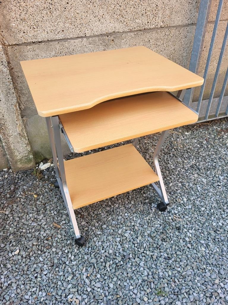 Computer tafel bureau, Ophalen