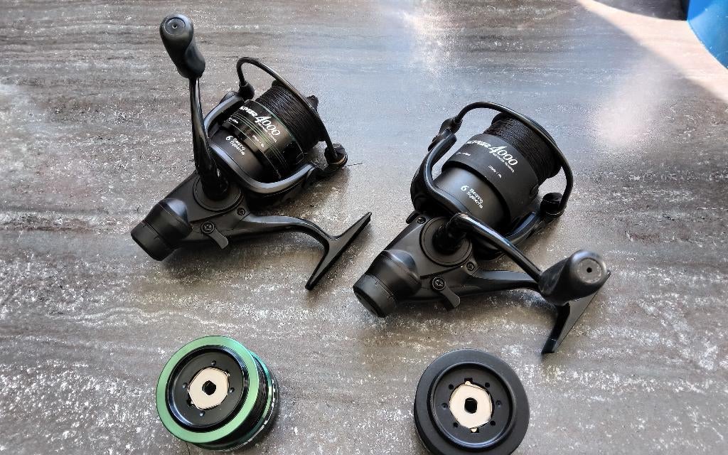 2 Korum KMR 4000 method Runners., Ophalen, Zo goed als nieuw, Molen