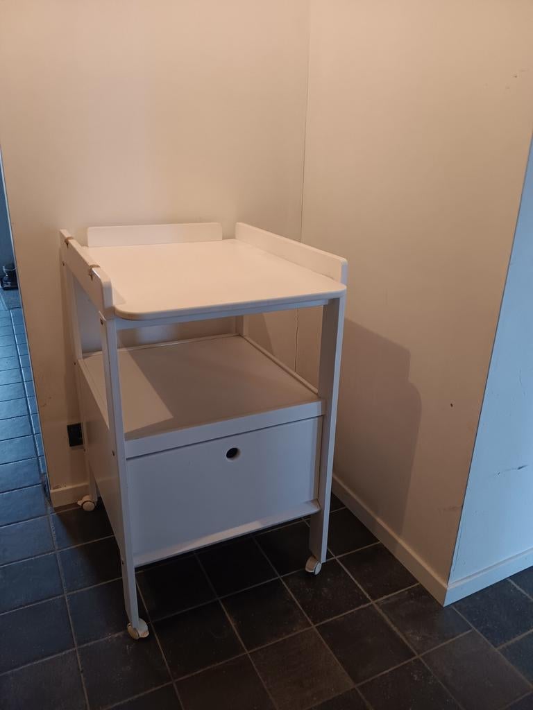 Verzorgingstafel, Enlèvement