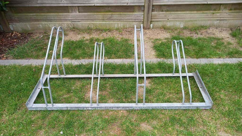 Fietsenrek voor 4 fietsen, Ophalen
