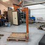 Pallethaak BOMACO. 2500kg, Ophalen