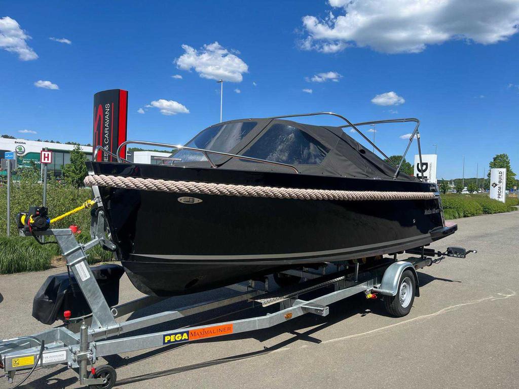Maxima - 2024 - 620 MC met trailer - Consoleboot en Speedboo, Watersport en Boten, Gebruikt, Benzine