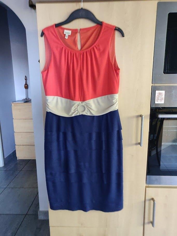 Kleed MAYERLINE.   maat 40., Kleding | Dames, Jurken, Zo goed als nieuw, Maat 38/40 (M), Rood, Onder de knie, Ophalen of Verzenden