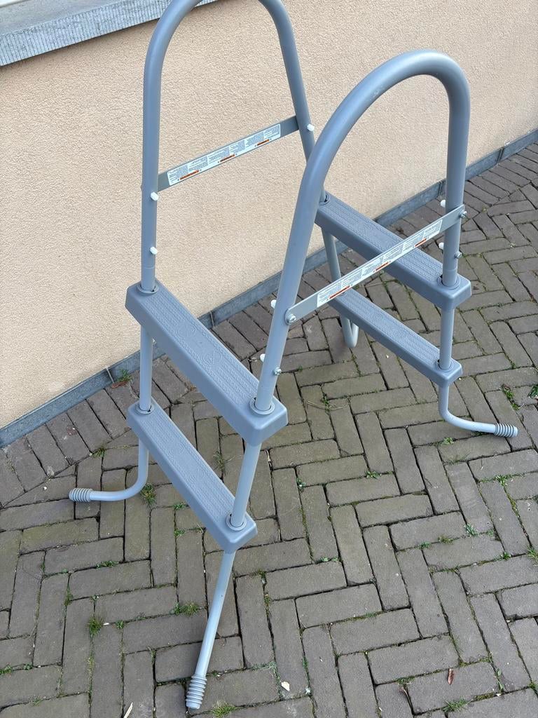 Bestway zwembadladder, Tuin en Terras, Ophalen, Zo goed als nieuw, Ladder