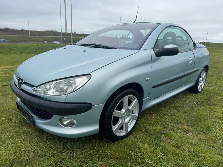 Peugeot 206 cc cabriolet, Autos, Peugeot, Particulier, Toit ouvrant, Essence, Euro 3, Cabriolet, 2 portes, Boîte manuelle, Bleu