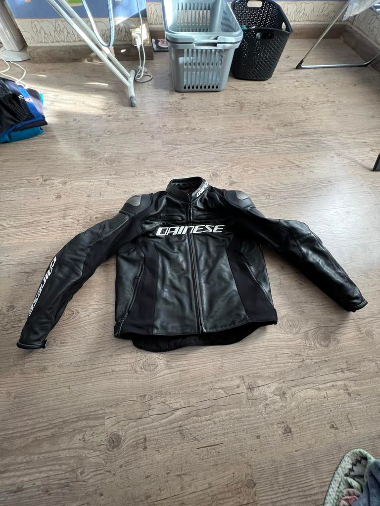 Dainese Motorvest, Motos, Vêtements | Vêtements de moto, Enlèvement, Seconde main, Hommes, Manteau | cuir