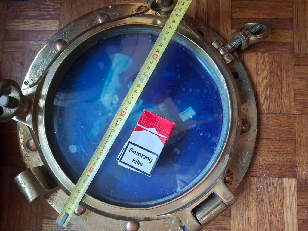 2 patrijspoorten, Collections, Marine, Enlèvement