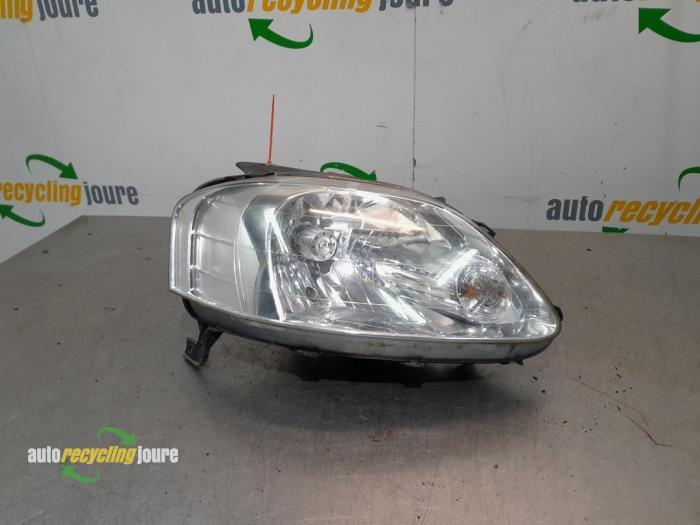 Koplamp rechts van een Volkswagen Fox, Gebruikt, -, Volkswagen, -