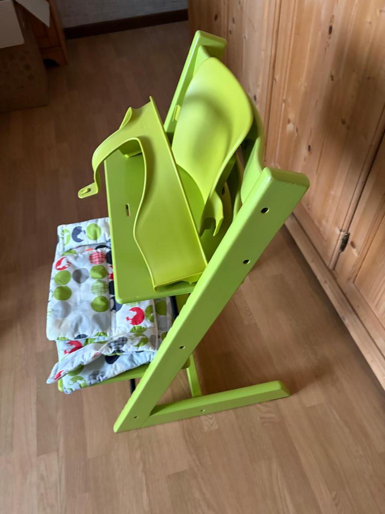 Te koop : Tripp trapp Stoke met babyset en kussentje, Enlèvement, Comme neuf