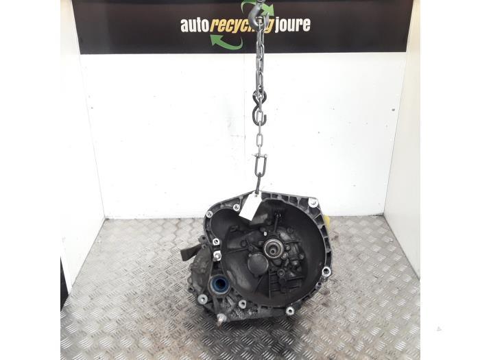 Boîte de vitesse d'un Alfa Romeo 147, Autos : Pièces & Accessoires, Transmission & Accessoires, Alfa Romeo, Utilisé, 3 mois de garantie