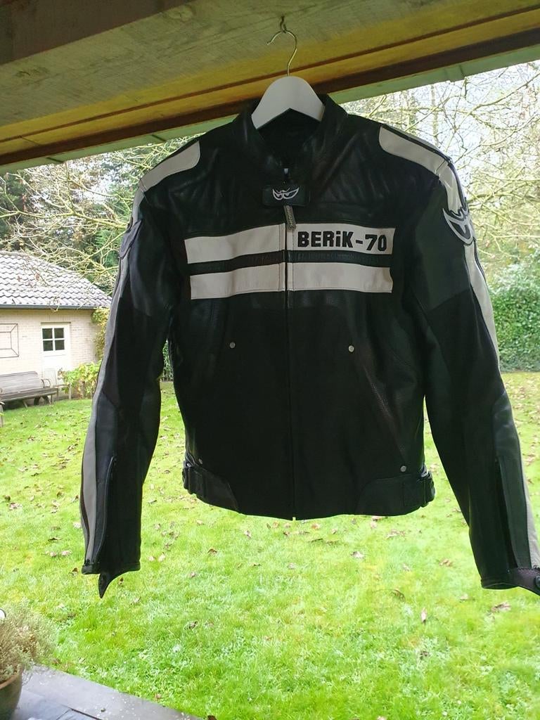 Veste de moto en cuir BERIK, Enlèvement