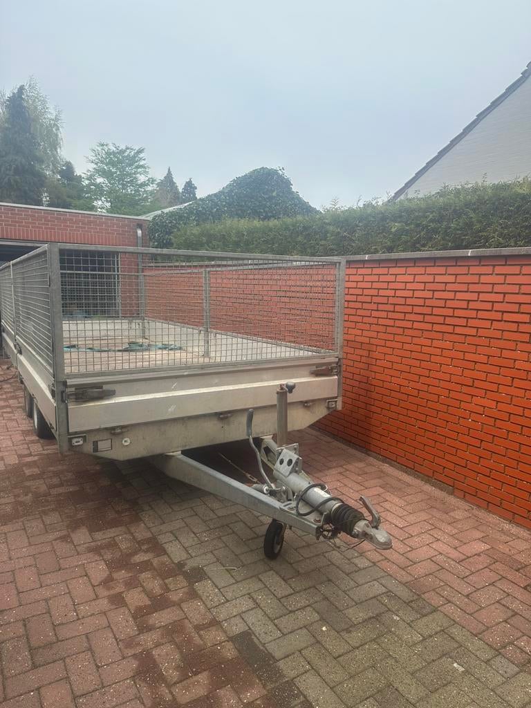 Plateau aanhangwagen, Ophalen, Zo goed als nieuw