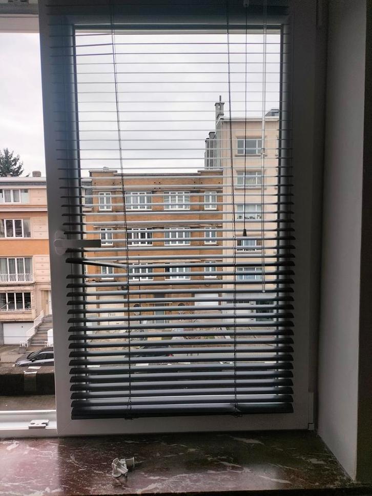 Stores vénitiens noirs, Huis en Inrichting, Stoffering | Gordijnen en Lamellen, Ophalen