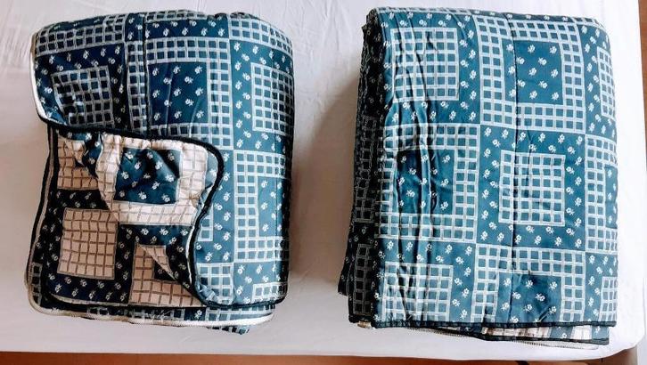 2 slaapzakken, Caravans en Kamperen, Slaapzakken, Zo goed als nieuw, Ophalen of Verzenden