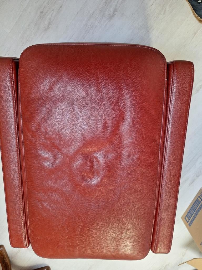 Poef of voeten bankje, Ophalen