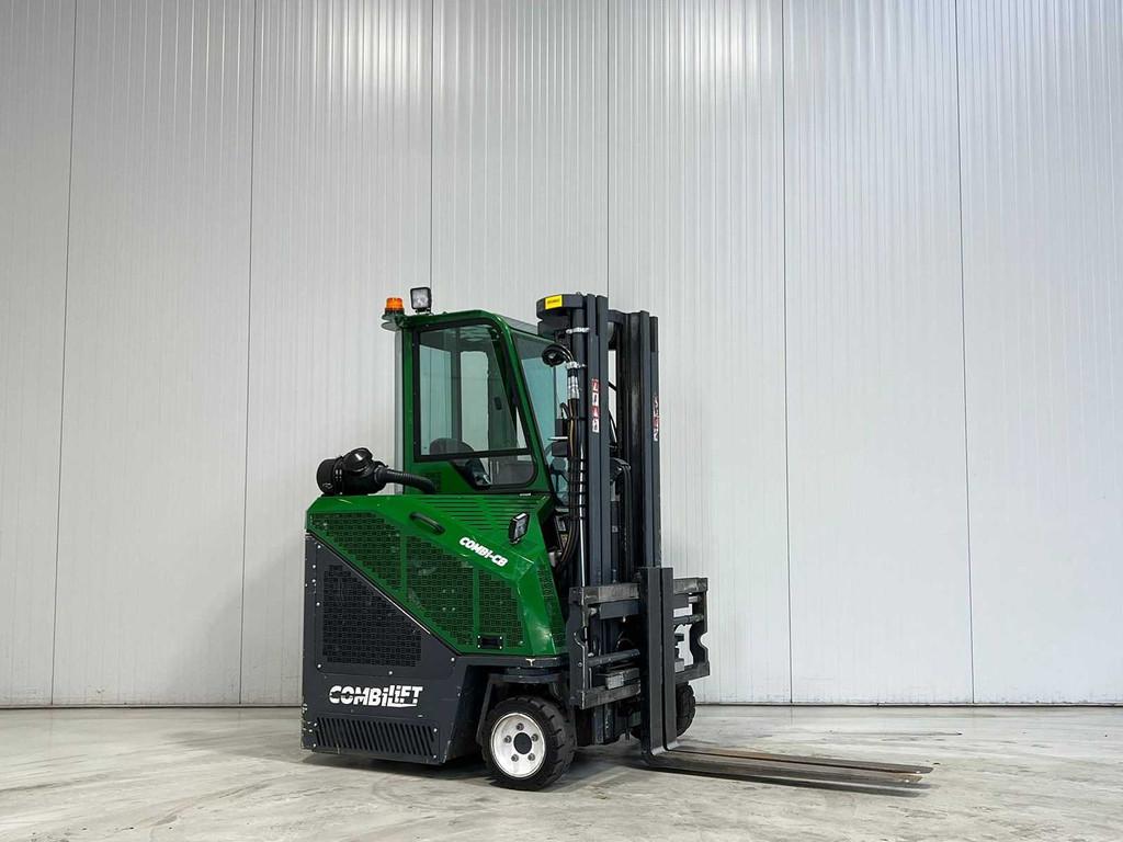Combilift - 2022 - C2500CB GPL - 4,9M tripplex, montage libr, Articles professionnels, Machines & Construction | Chariots élévateurs & Transport interne