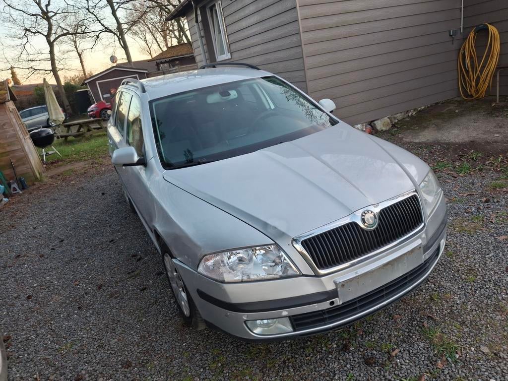Skoda octavia 1.9 tdi bxe toute pieces, Auto-onderdelen, Overige Auto-onderdelen, Skoda, Gebruikt, Ophalen