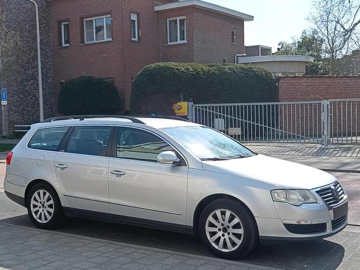VOLKSWAGEN PASSAT 1.9 TDI COMFORTLINE * 2007 * 182.000KM, Auto's, Volkswagen, Particulier, Passat, ABS, Diesel, Euro 4, Break