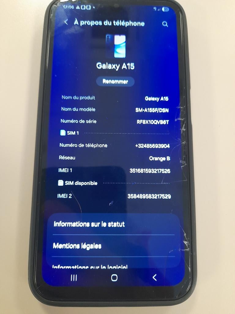 Galaxy A15 met kleine barstjes 128Gb werkt perfect !!!