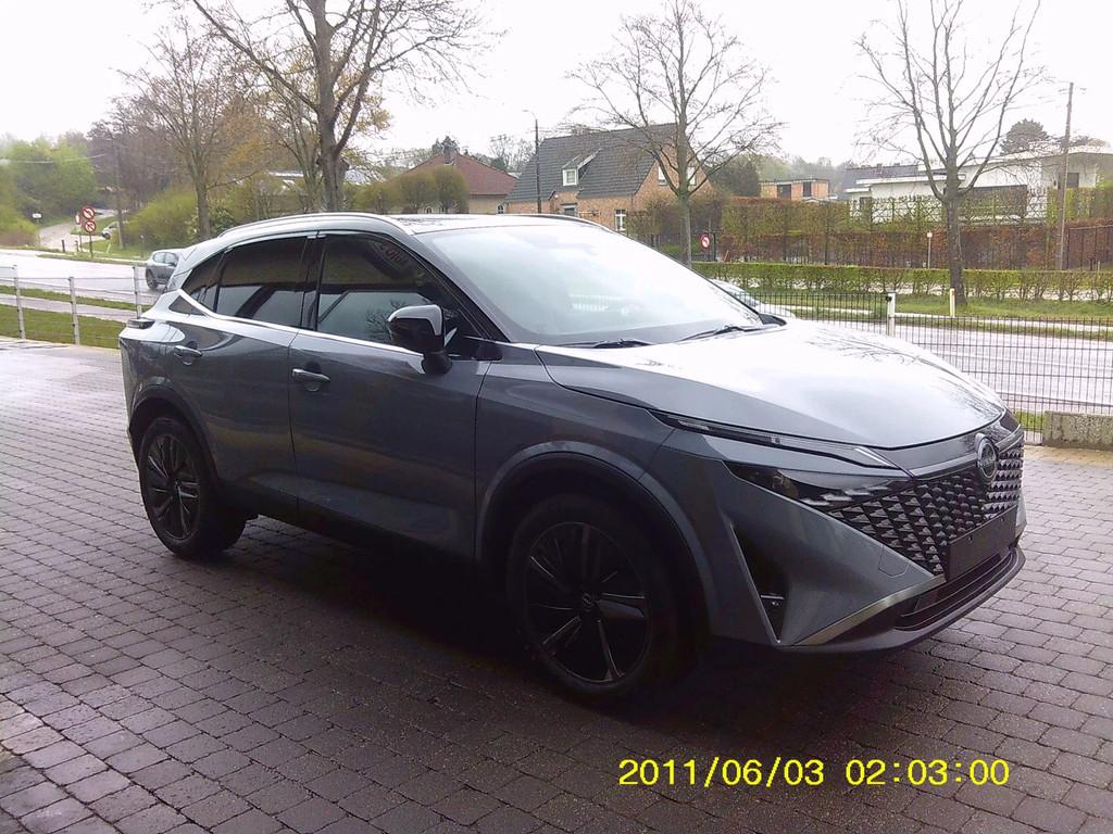 Nissan QASHQAI teckna+ (automatique), Cuir, Argent ou Gris, Achat, Entreprise