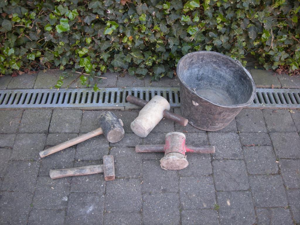 Lot werkmateriaal stratenmaker / klinkerwerken, Ophalen, Gebruikt