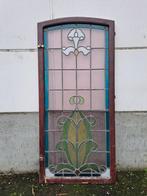 Glasraam in houten kader, Enlèvement