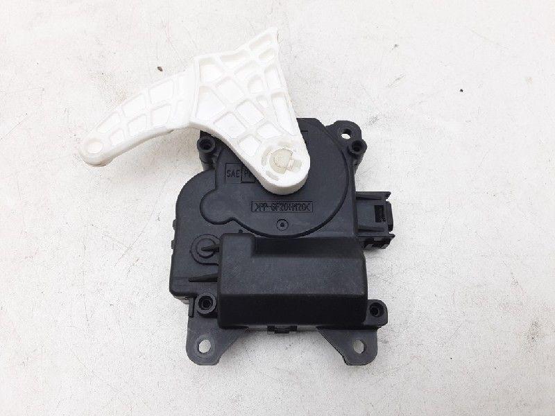 ACTIONNEUR MOTEUR VOLET CHAUFFAGE Toyota Prius Plus (ZVW4), Utilisé, Toyota