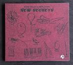 Dennis Callaci & Simon Joyner ‎- New Secrets, CD & DVD, CD | Rock, Utilisé, Enlèvement ou Envoi, Chanteur-compositeur