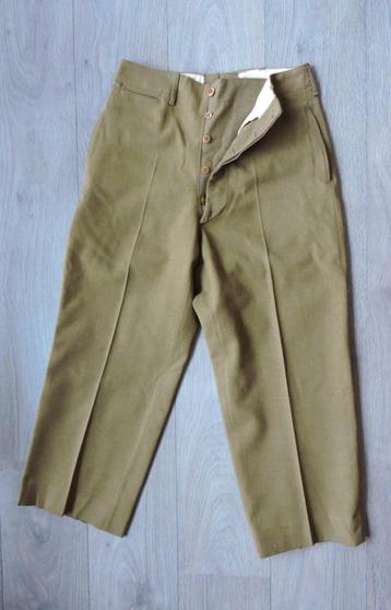 Gedateerd 1943 gevechtsbroek voor Amerikaanse soldaat beschikbaar voor biedingen
