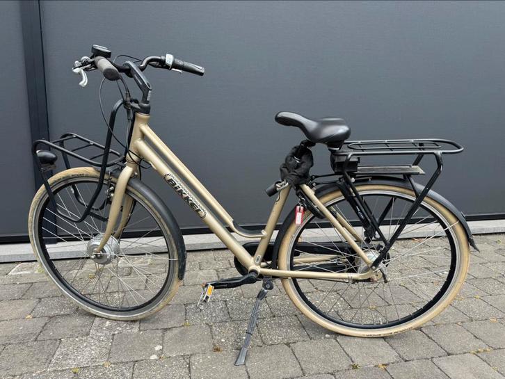 E bike BIKKEL met NIEUWE batterij en lader, Fietsen en Brommers, Elektrische fietsen, Zo goed als nieuw, Ophalen