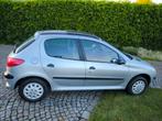 Peugeot 206 Essence 1.1 , Toit ouvrant , 5 portes , propre, Auto's, Peugeot, Euro 2, 4 cilinders, Stadsauto, Elektrische ramen