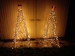 Kerstverlichting voor buiten -  pyramide in metaal, Diversen, Kerst, Ophalen, Zo goed als nieuw