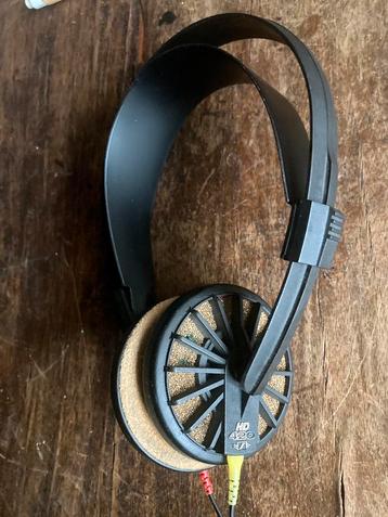 SENNHEISER HD420 GOLDBACK VINTAGE HEADPHONES beschikbaar voor biedingen