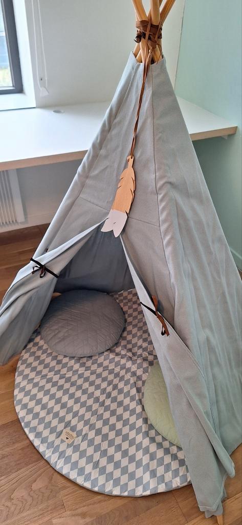 Tipi speeltent nobodinoz, Kinderen en Baby's, Speelgoed | Speeltenten, Zo goed als nieuw, Ophalen