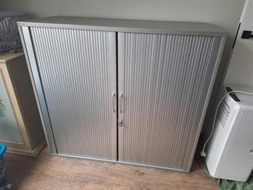 Classeur avec portes roulantes et clé, 25 à 50 cm, Comme neuf, 100 à 150 cm, Enlèvement