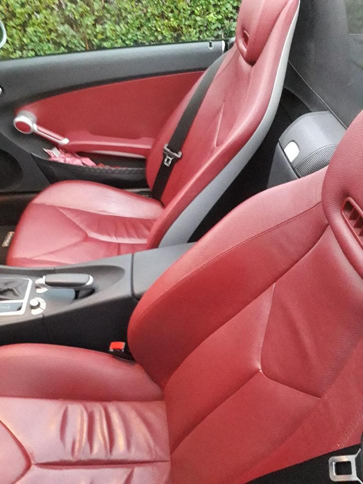 GEZOCHT! RODE leder zetels slk r171 airscarf(ruil), Autos : Pièces & Accessoires, Habitacle & Garnissage, Mercedes-Benz, Utilisé