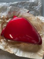 Zijdeksel rechts voor Honda CB100K0 - CB125, Motoren, Ophalen of Verzenden, Nieuw
