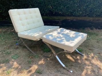 Barcelona chair met hocker REPLICA Mies van der Rohe  beschikbaar voor biedingen