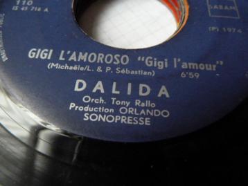 35x 45 toeren, Franse zangers: Dalida, Sheila, Aznavour+++ beschikbaar voor biedingen