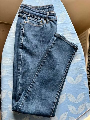 LEVI'S jeans met middelhoge taille, W29 L30, half curve beschikbaar voor biedingen