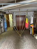 Porte drapeaux, Ophalen