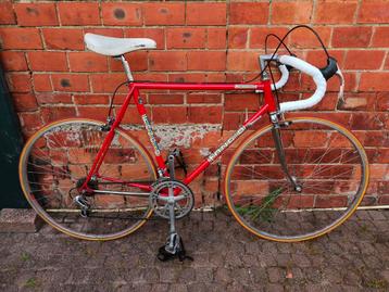 Fangio retro koersfiets in zeer goede staat te koop!! beschikbaar voor biedingen