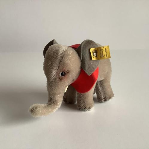 Prachtig vintage Steiff olifantje met knop en label, Verzamelen, Beren en Cherished Teddies, Zo goed als nieuw, Overige typen