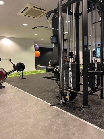Oemmebi / Technogym Multi home gym /4-station Technogym beschikbaar voor biedingen