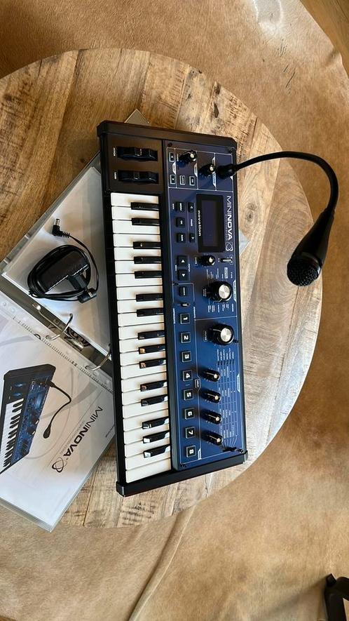 Novation Mininova Vocoder, Muziek en Instrumenten, Synthesizers, Zo goed als nieuw, Novation, Ophalen